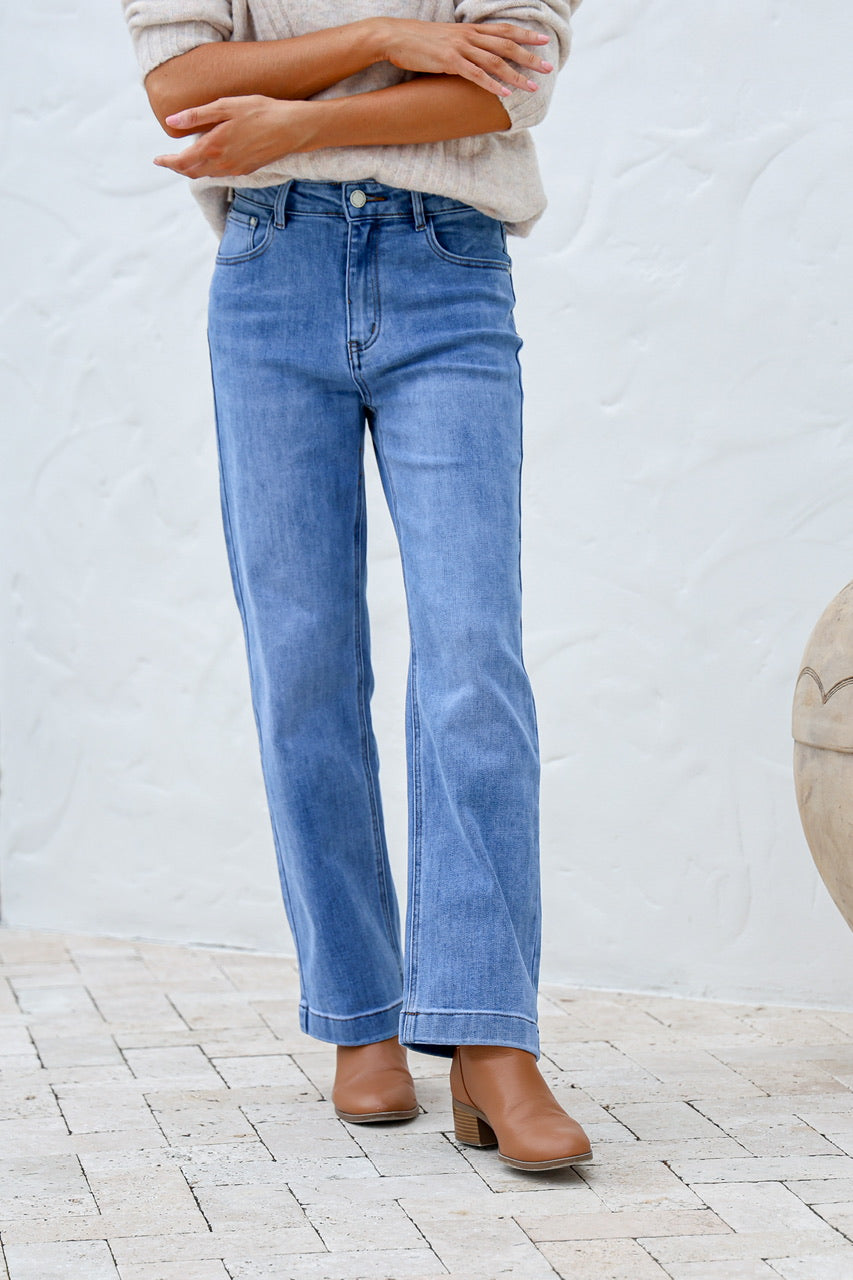 STRETCH STRAIGHT LEG JEAN
