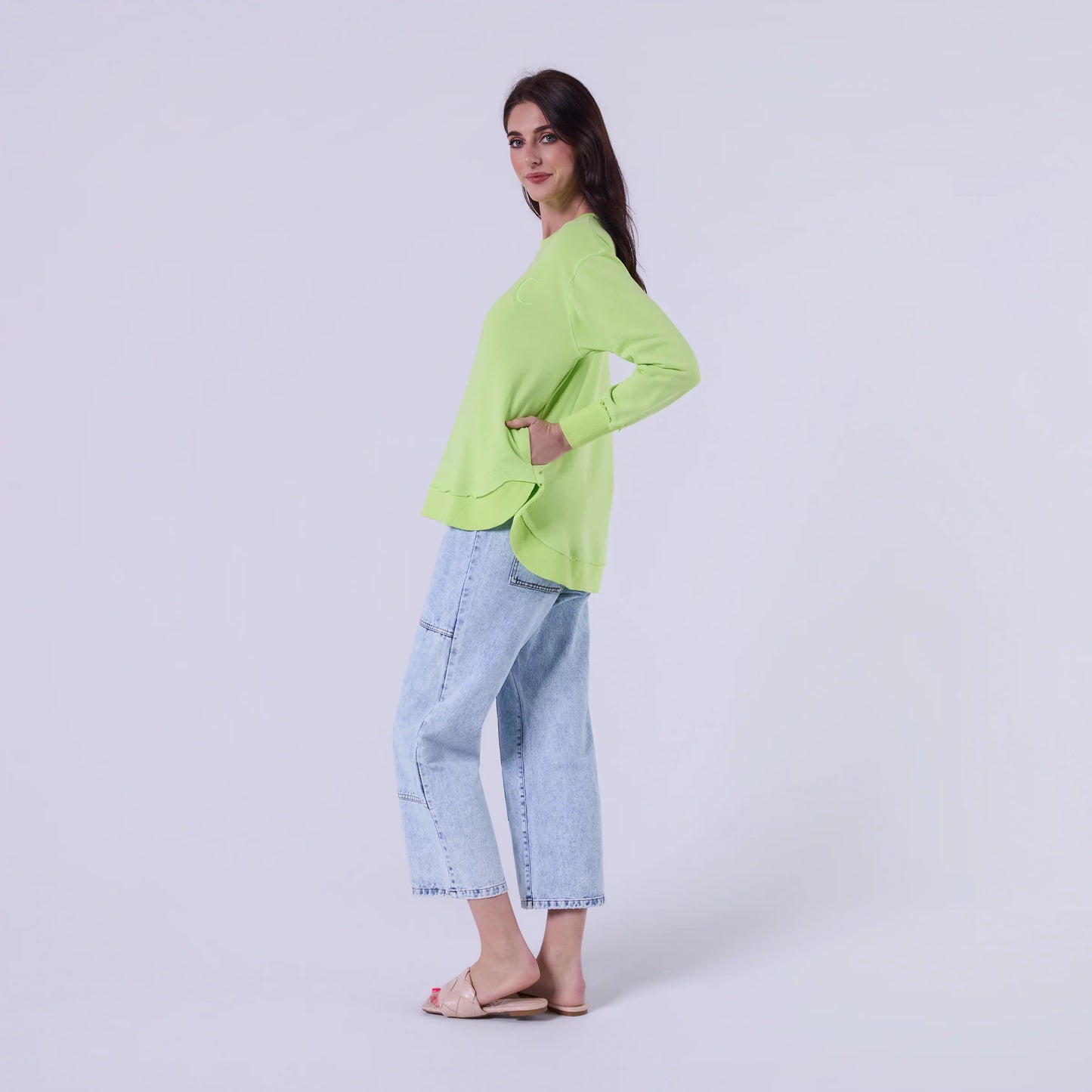 AMYIC SWEATER IN FLUORESCENT GREEN