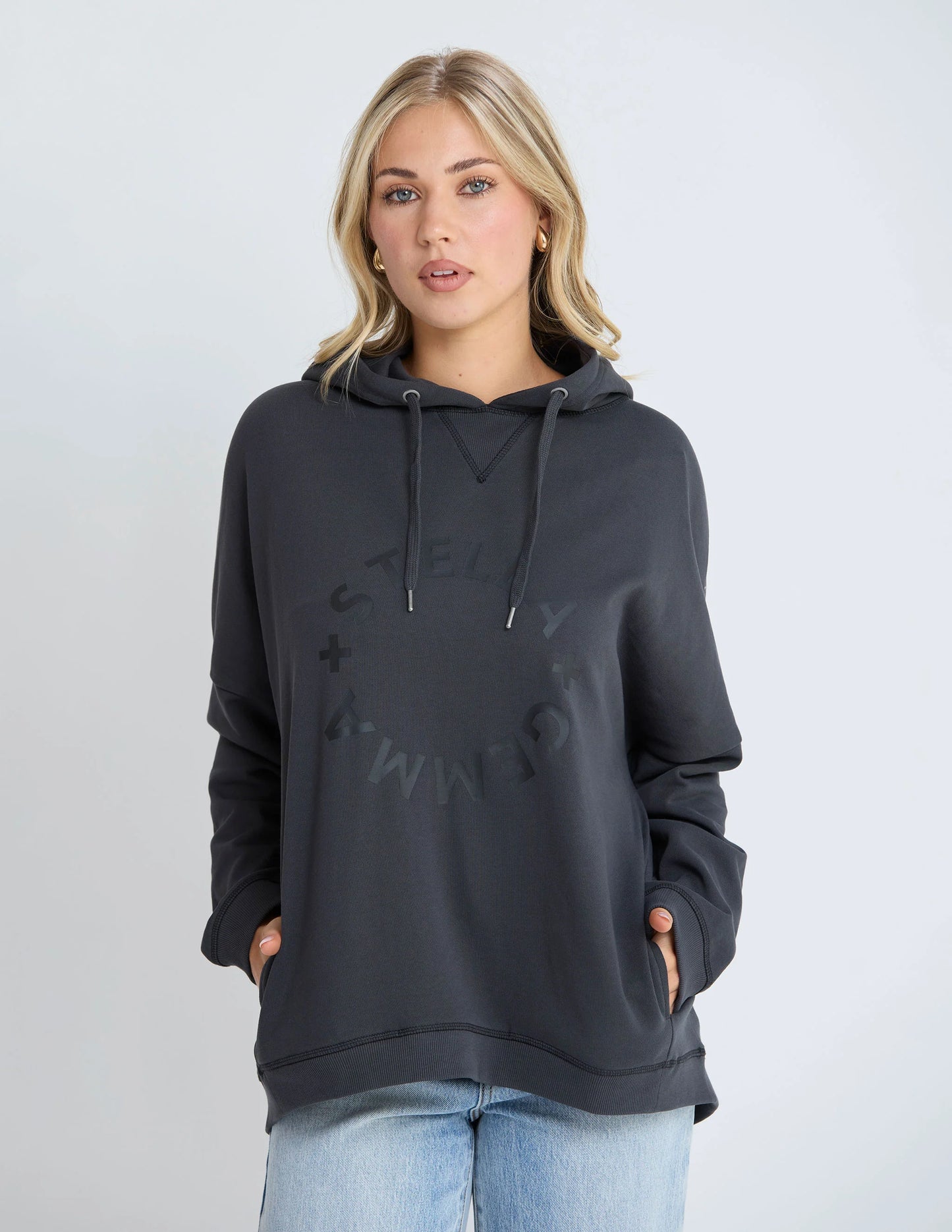 NEWPORT RELAXED HOODIE