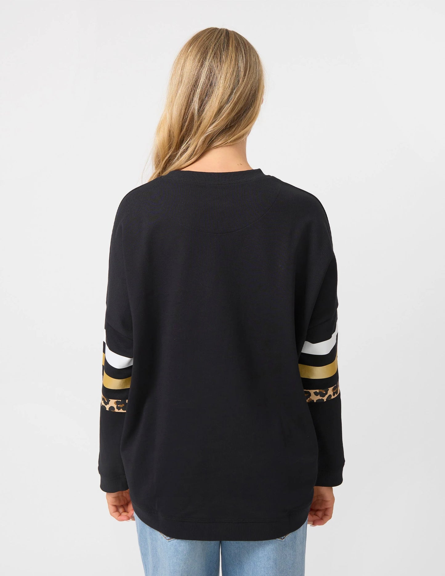 NEWPORT POCKET BLACK CREW