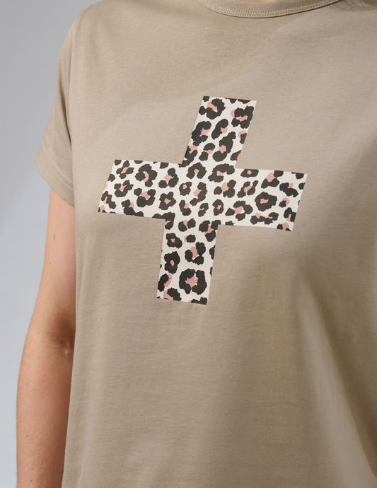 SAGE LEOPARD CROSS TEE