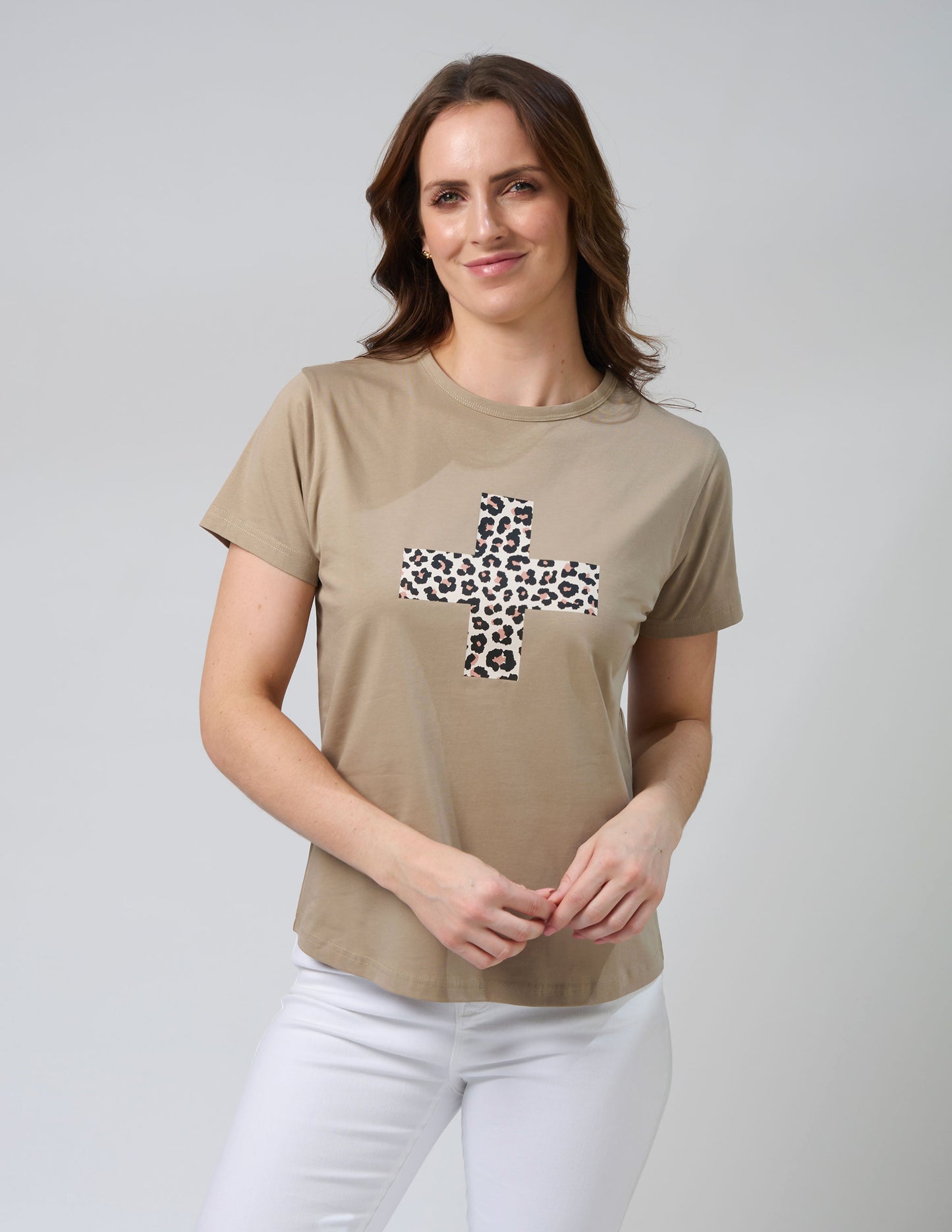 SAGE LEOPARD CROSS TEE