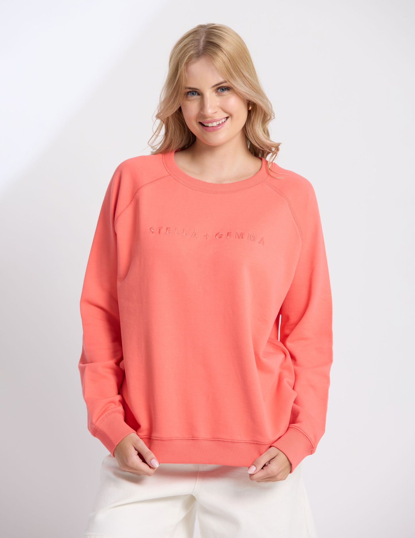 CLASSIC SWEATER IN CORAL