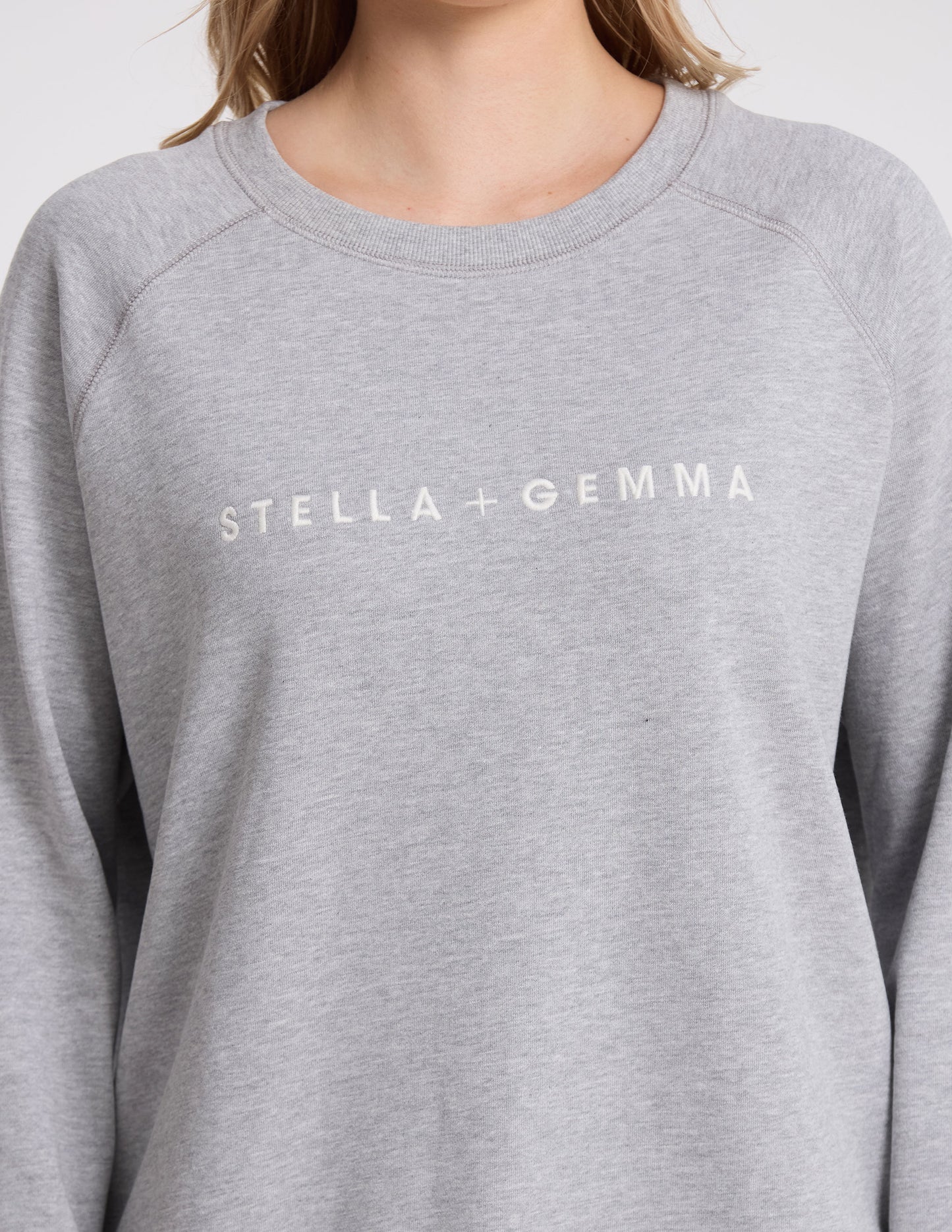 CLASSIC SWEATER IN GREY MARLE