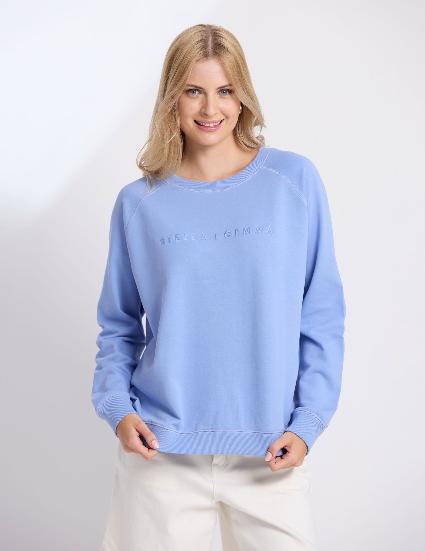 CLASSIC SWEATER IN SKY