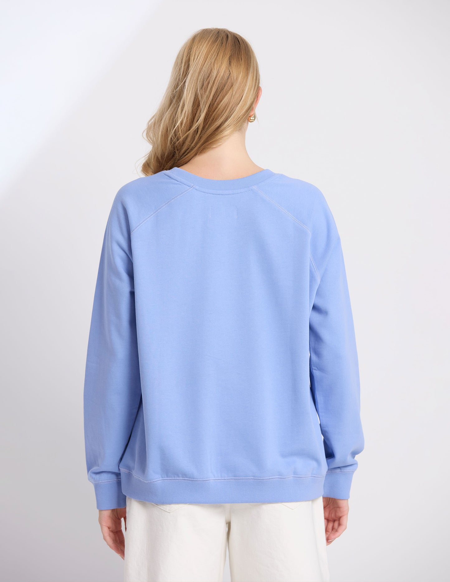 CLASSIC SWEATER IN SKY