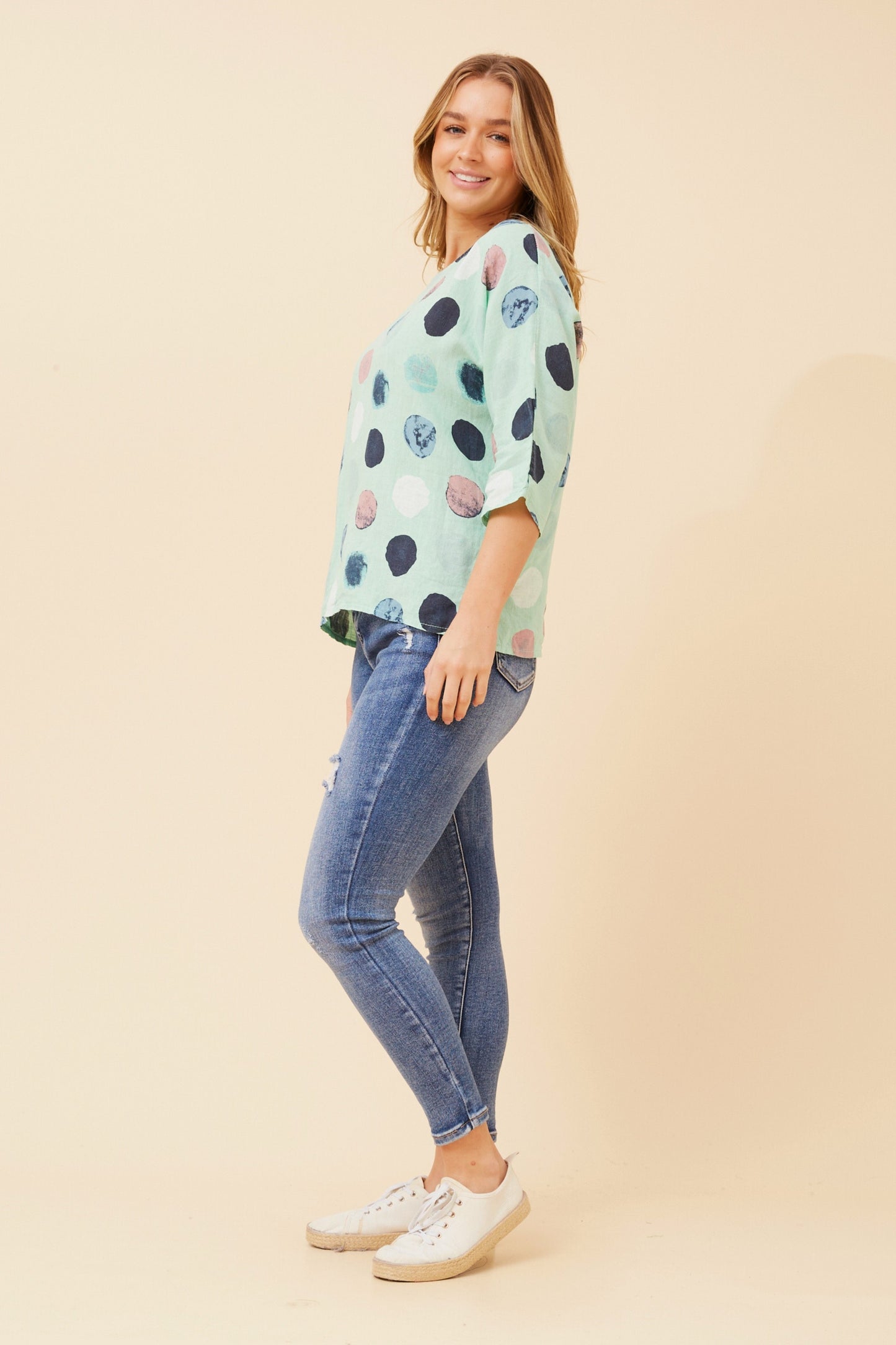 MYRA TOP IN AQUA