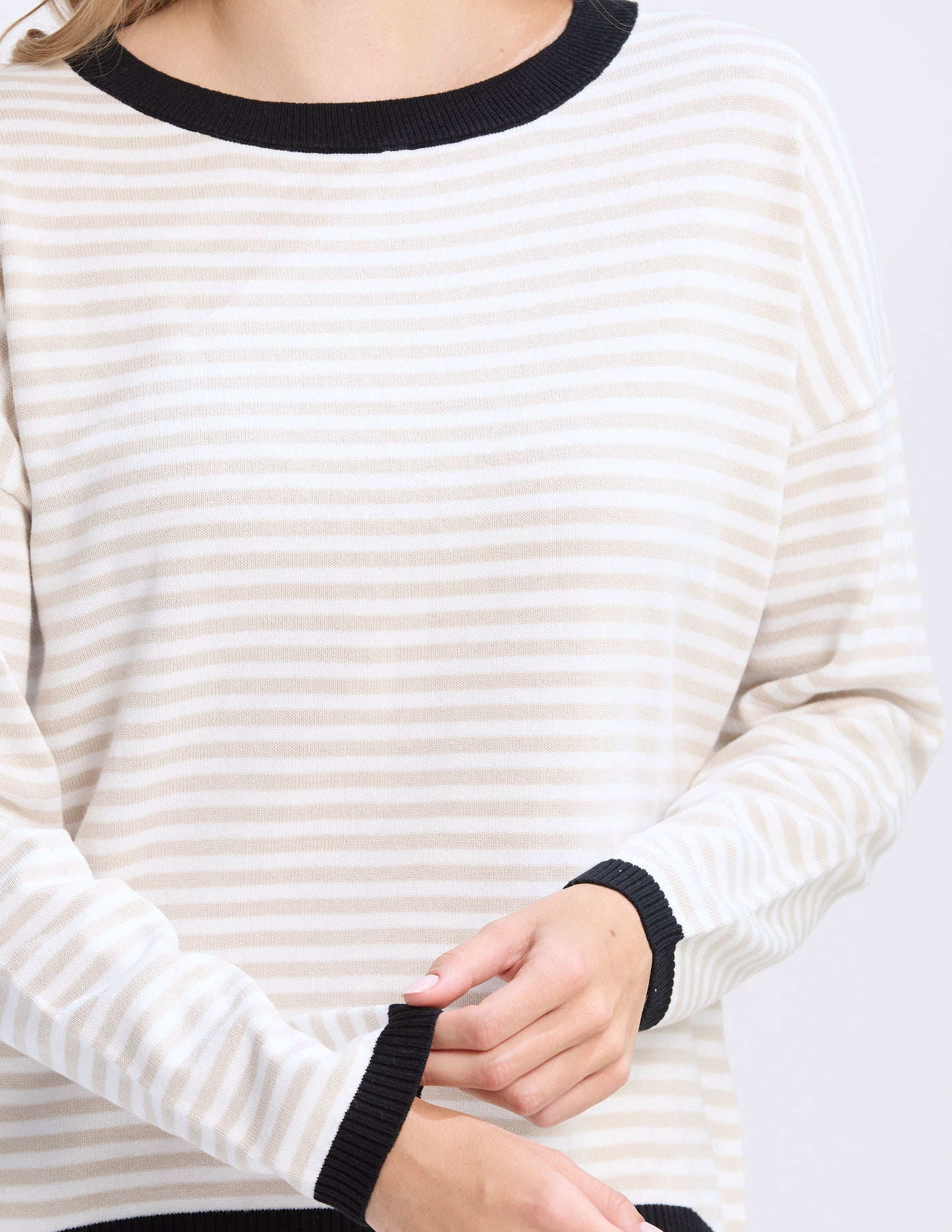 STREET TOP IN BEIGE