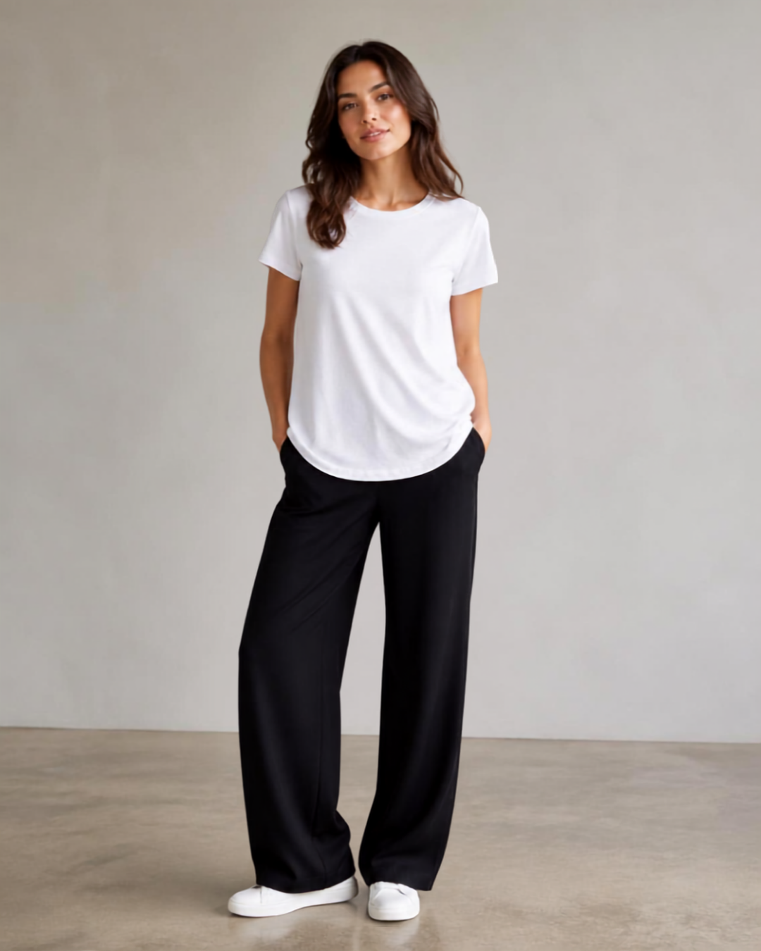 AMYIC WHITE ROUND NECK TEE