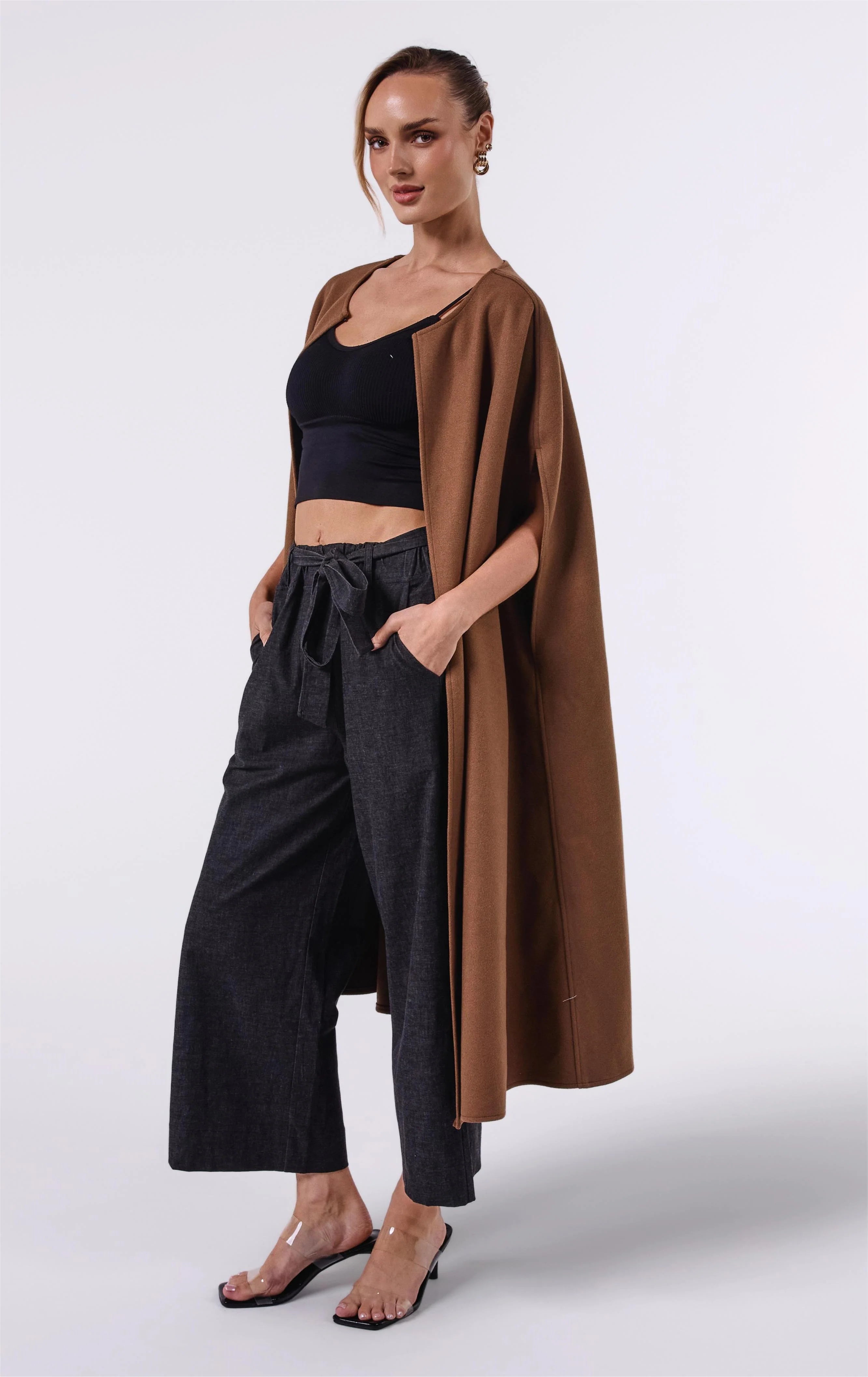 RICKY SLEEVELESS COAT IN BROWN