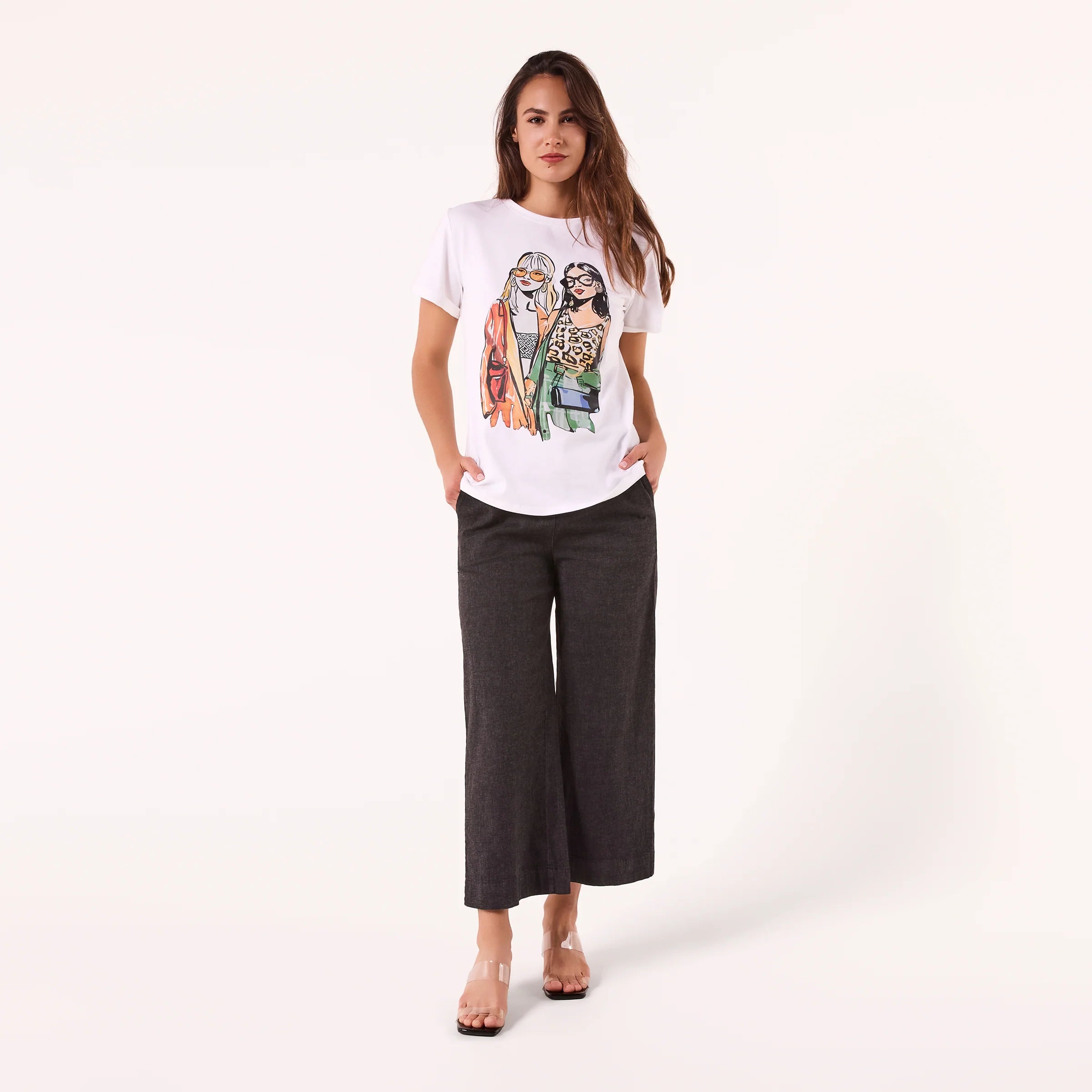 AMYIC SISTERS TEE