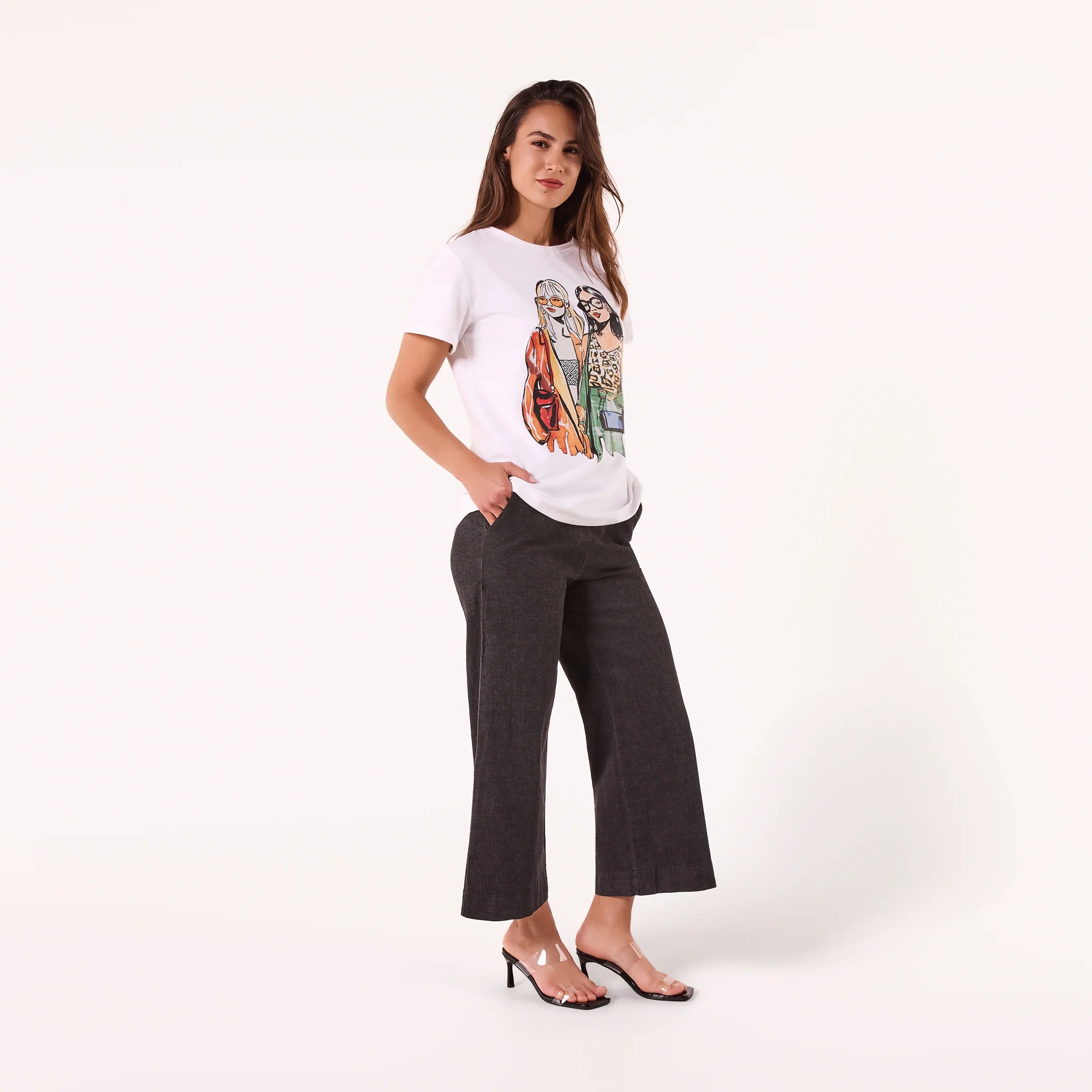 AMYIC SISTERS TEE