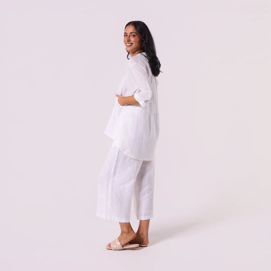LOOSE LINEN SHIRT IN WHITE
