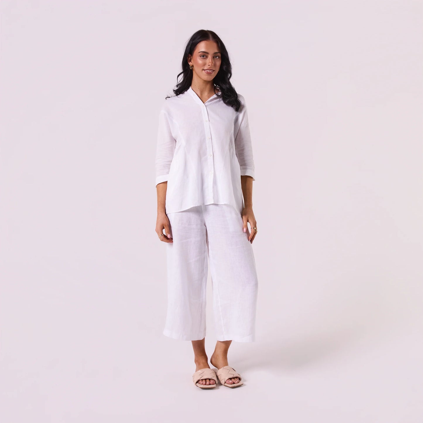 LOOSE LINEN SHIRT IN WHITE
