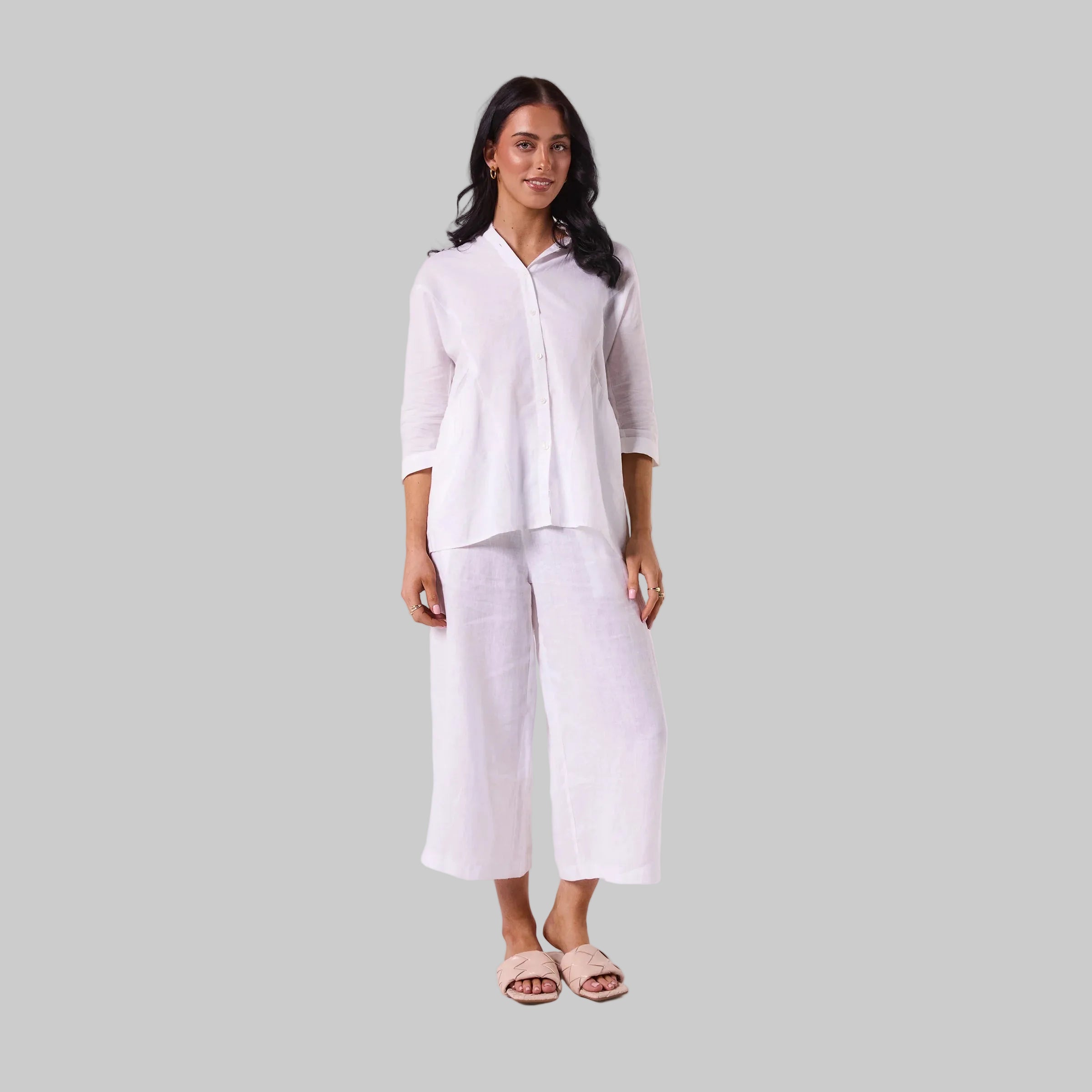 LOOSE LINEN SHIRT IN WHITE