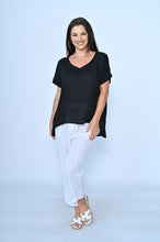 Load image into Gallery viewer, V-NECK LINEN TOP
