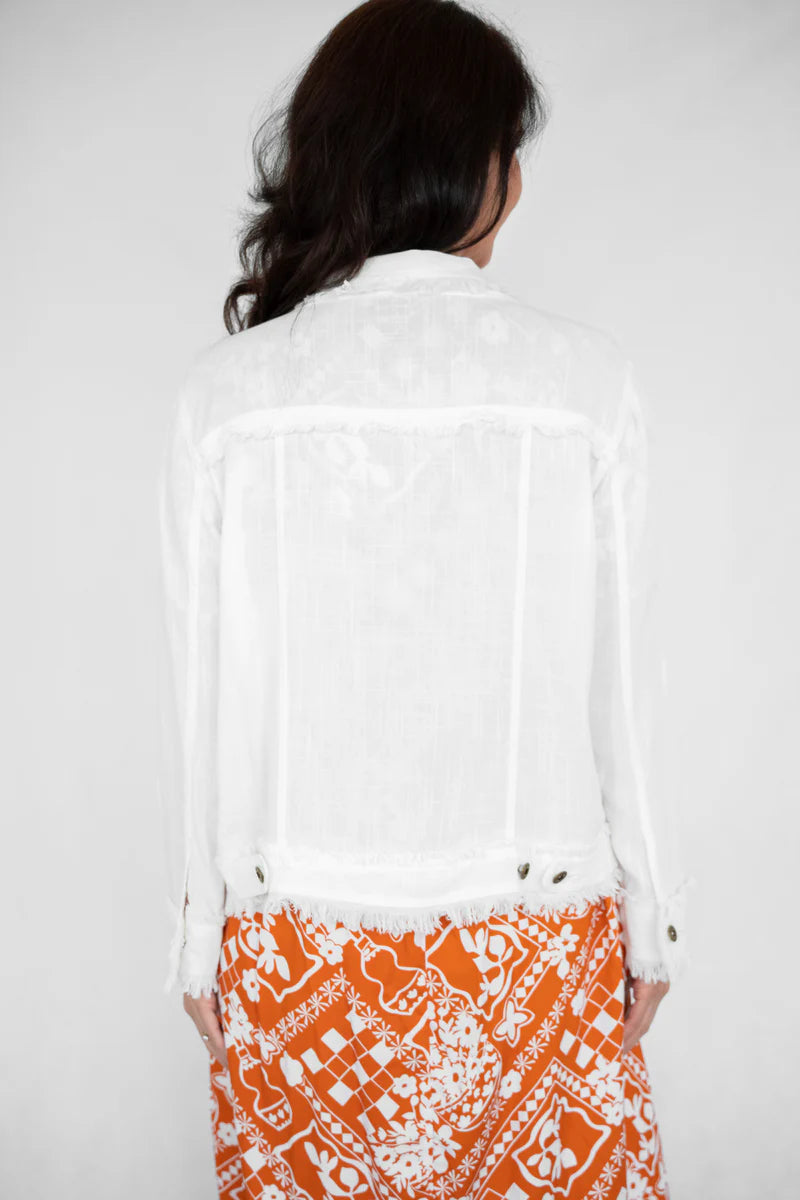 LINEN FRINGE JACKET IN WHITE