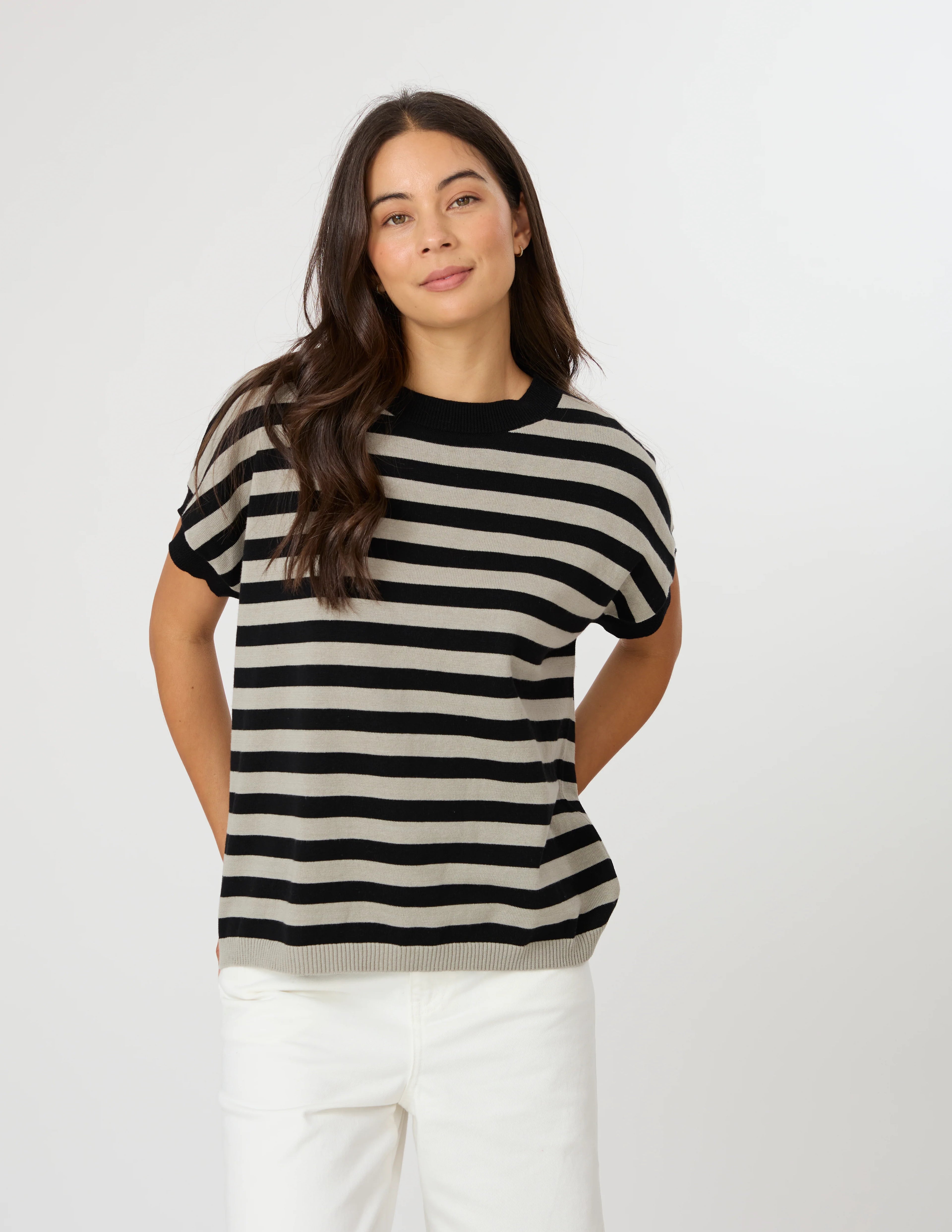 GWEN TEE IN SAGE