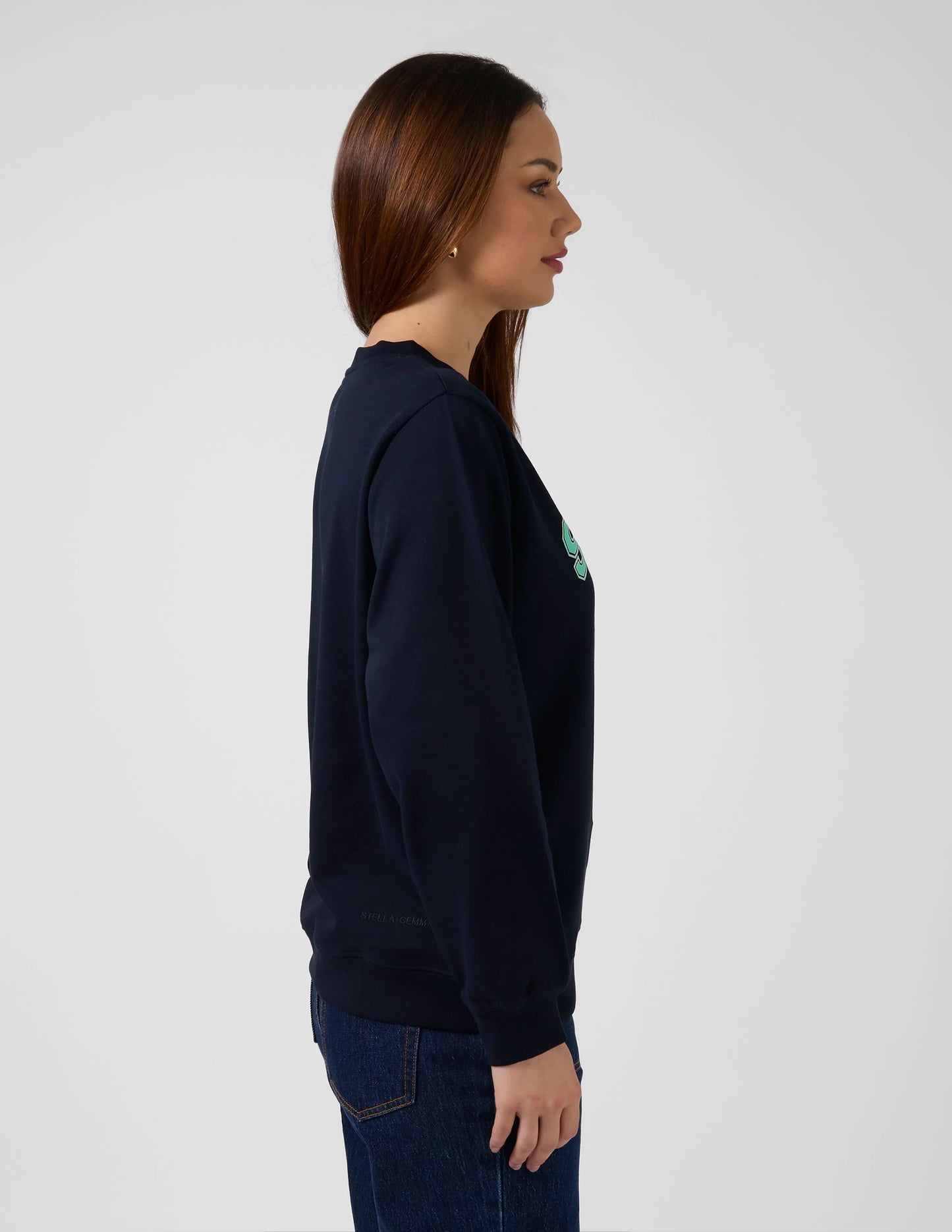 ESSENTIAL SWEATER