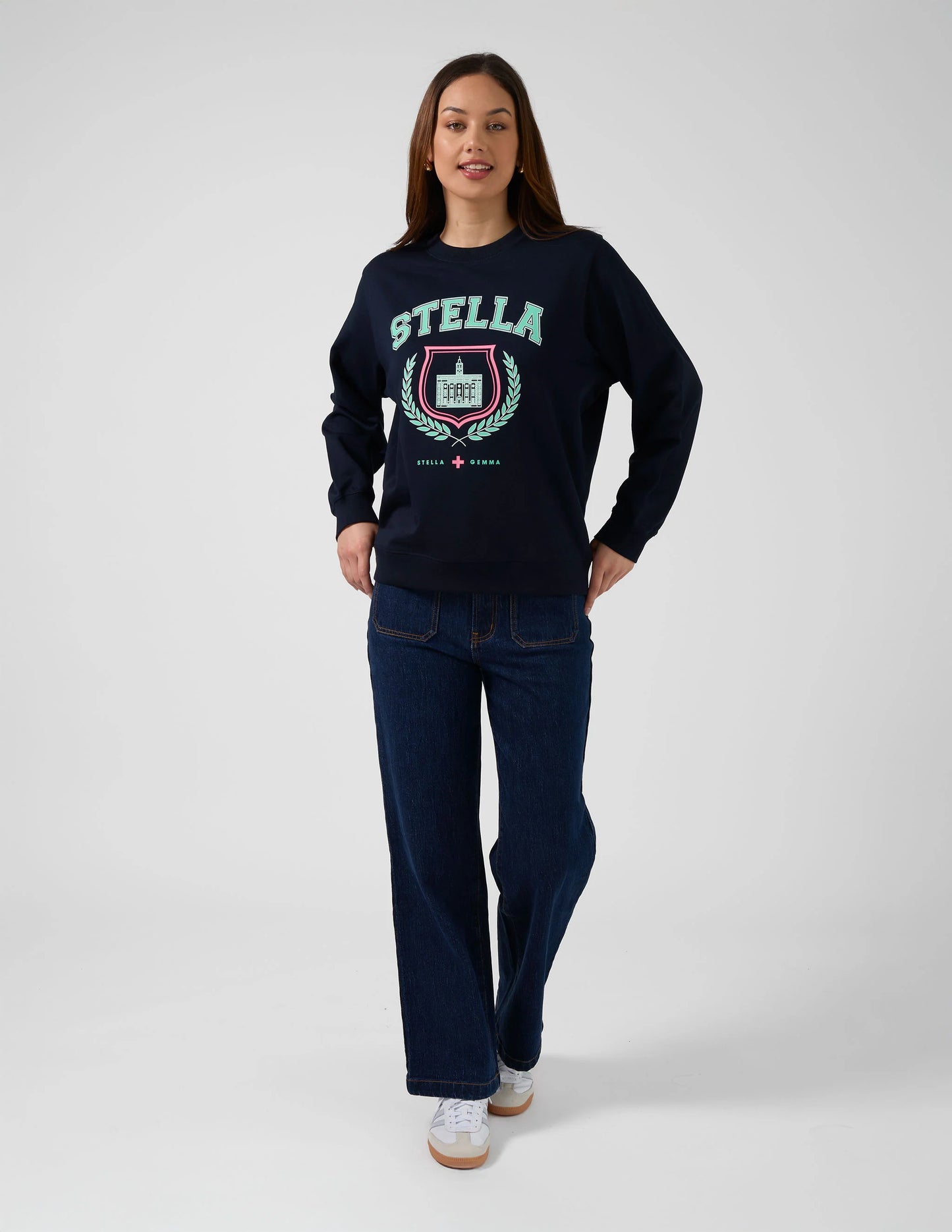 ESSENTIAL SWEATER