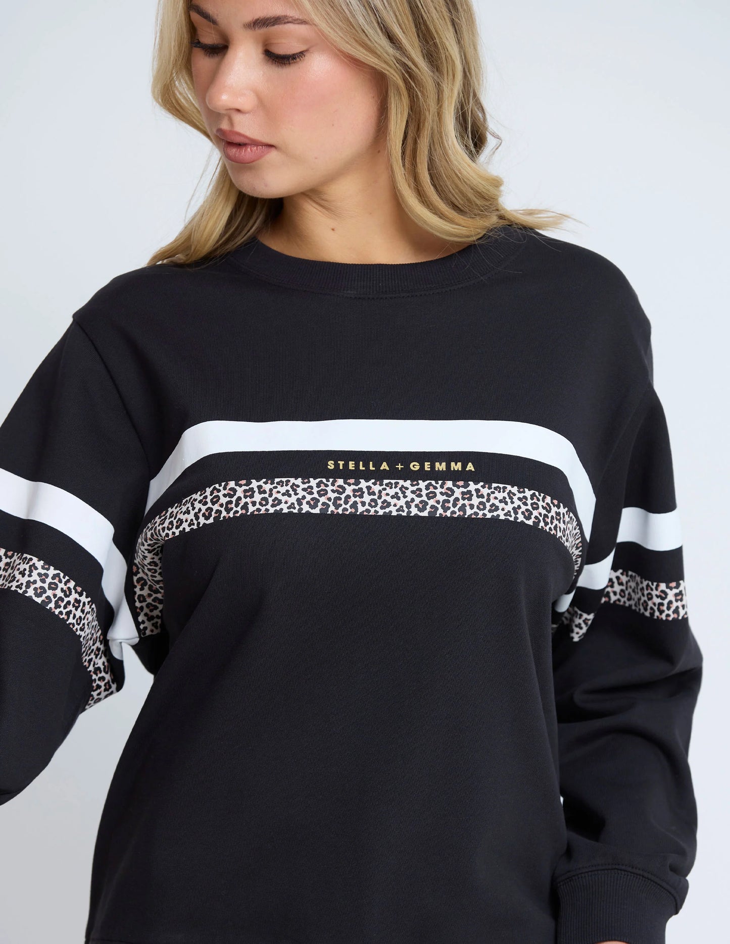 BLACK LEOPARD CLASSIC SWEATER