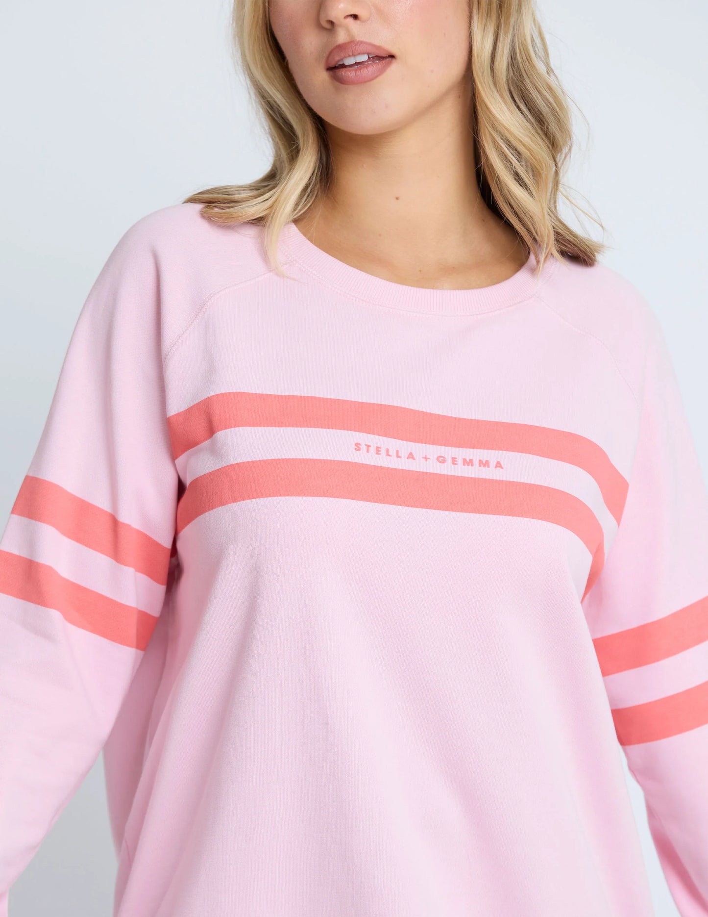 TRUE ICON CLASSIC SWEATER