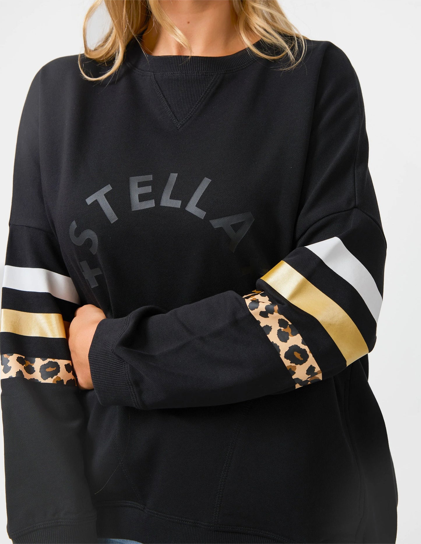 NEWPORT POCKET BLACK CREW