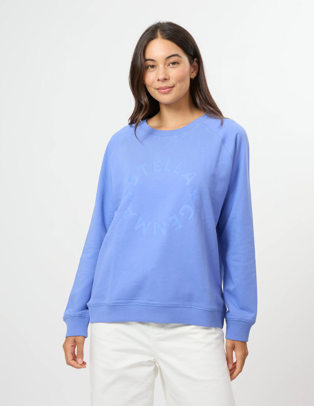 CLASSIC SWEAT IN MIDNIGHT IRIS ROTATION