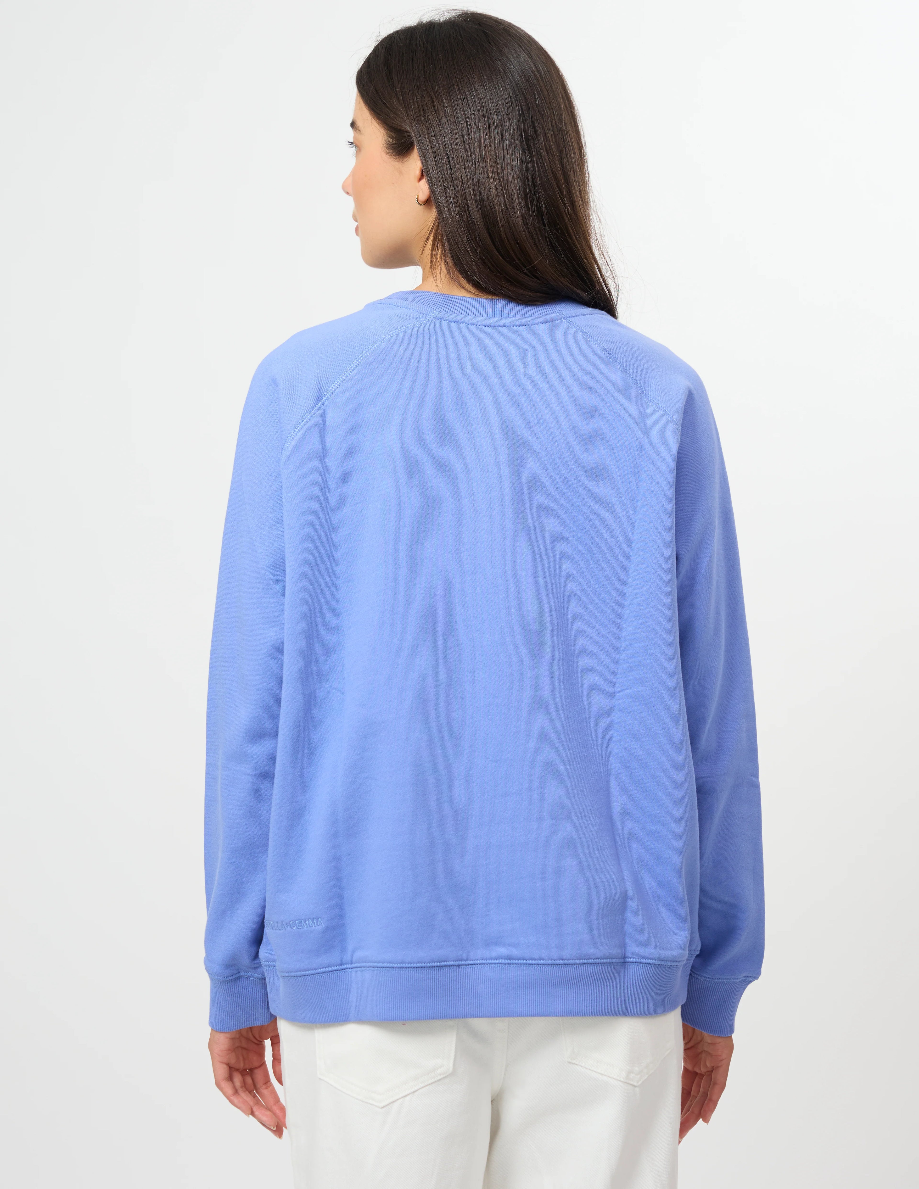 CLASSIC SWEAT IN MIDNIGHT IRIS ROTATION