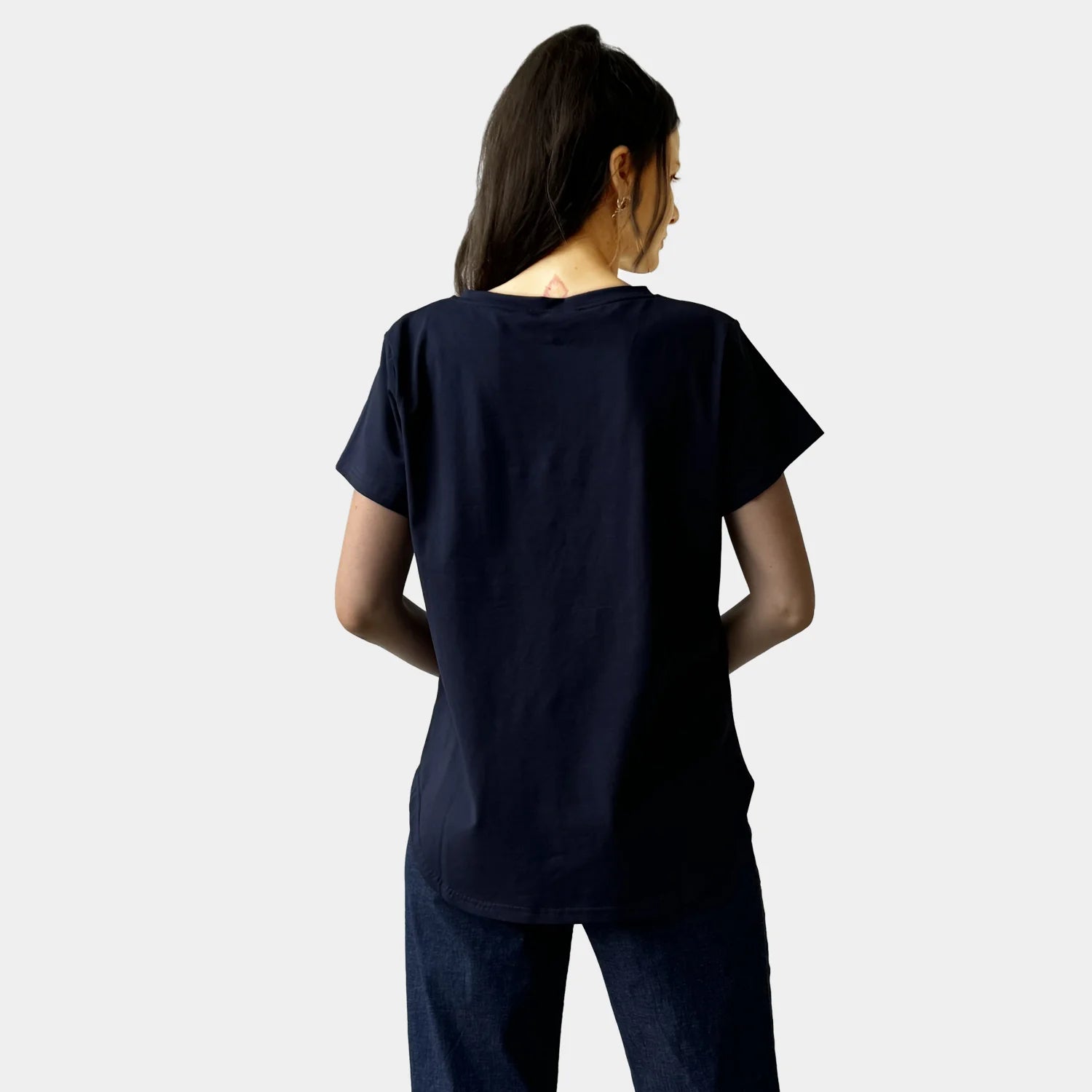 NAVY HEART TEE