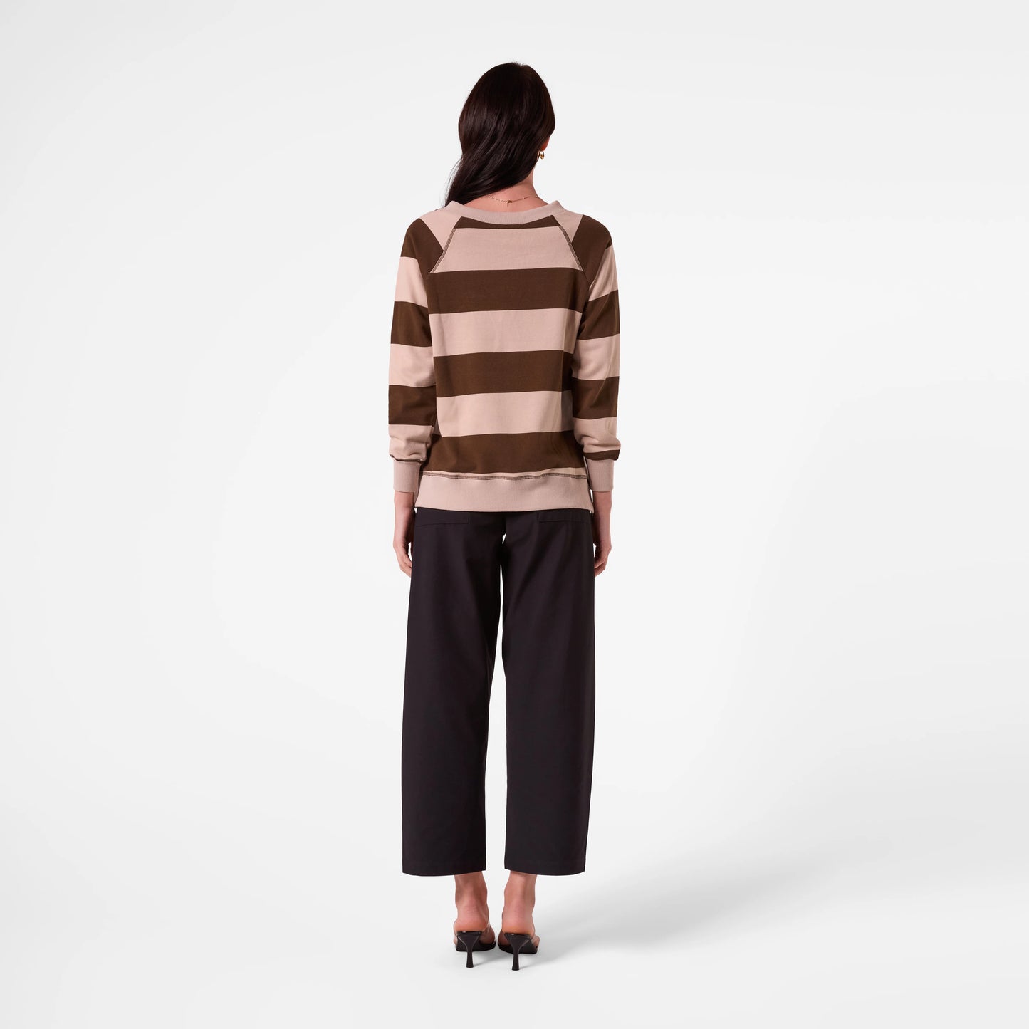 AMYIC V-NECK SWEATER